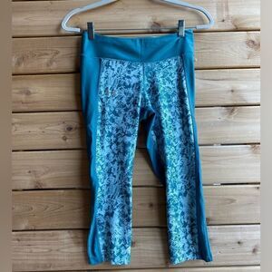 Under Armour Compression Heat Gear Capris/Leggings